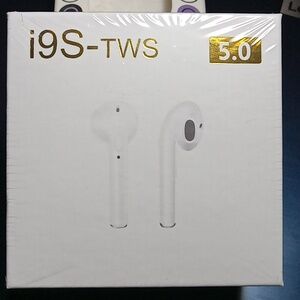 BOGO 50% OFF! ear buds - sealed box NEW